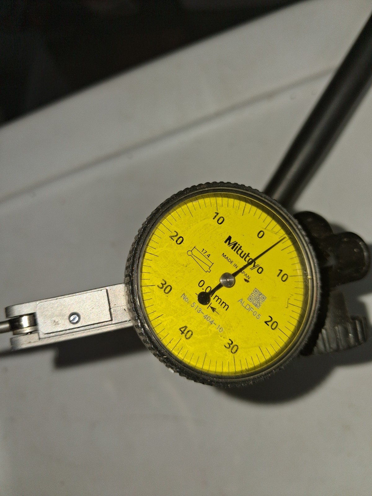 Mitutoyo 7033-B Magnetic Base With Mitutoyo Indicator 513-404-10