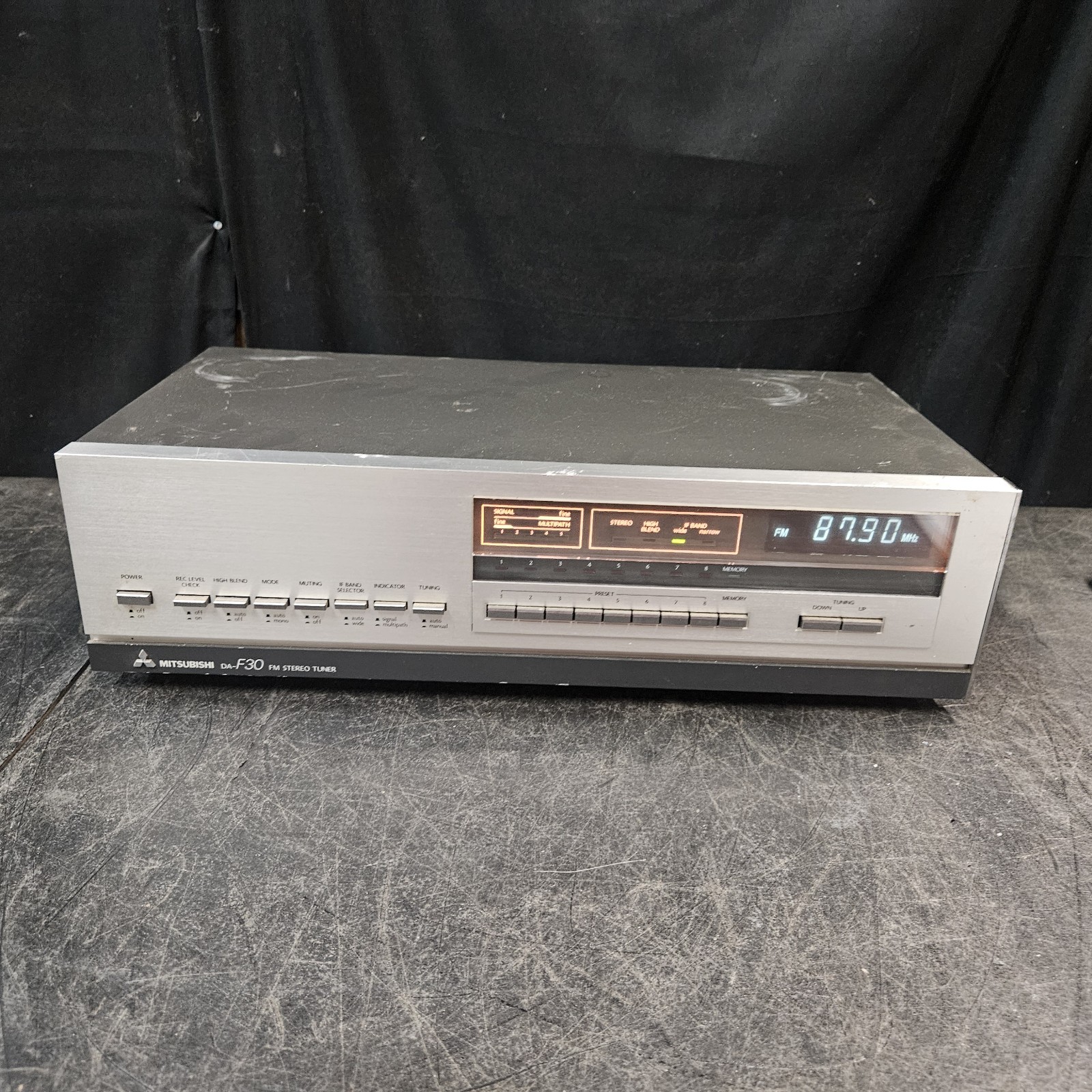 Mitsubishi FM Stereo Tuner DA-F30 TESTED & WORKING