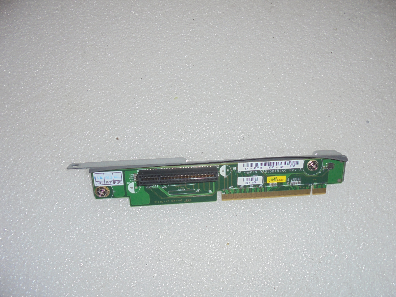 Dell CP114 Expanded PowerEdge CR100 PCI-E Riser Card PCI-E Board Panel
