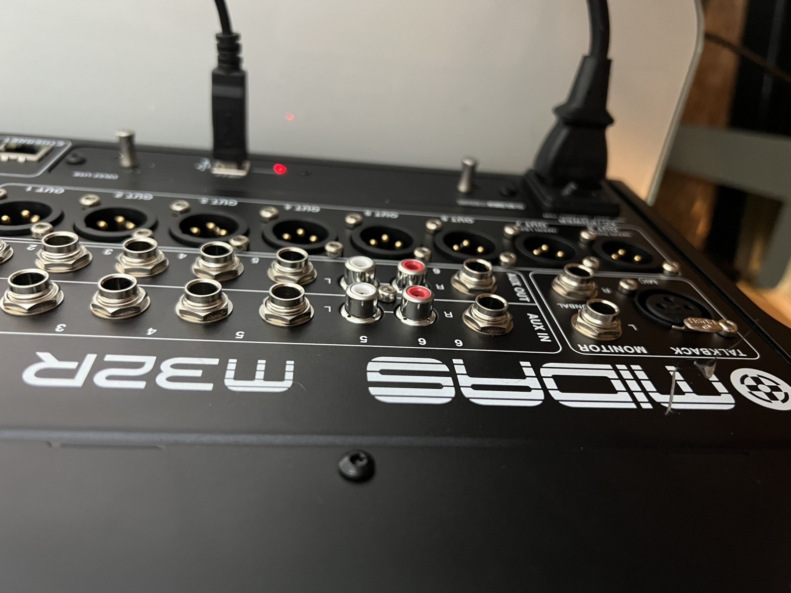 MIDAS M32R LIVE 40 Input Channel Digital Mixing Console