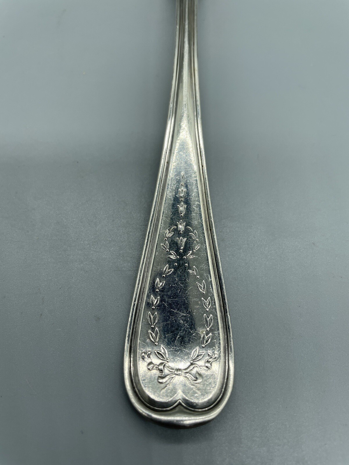 Antique WM Rogers Medium Solid Cold Meat Serving Fork Garrick Silverplate 1908