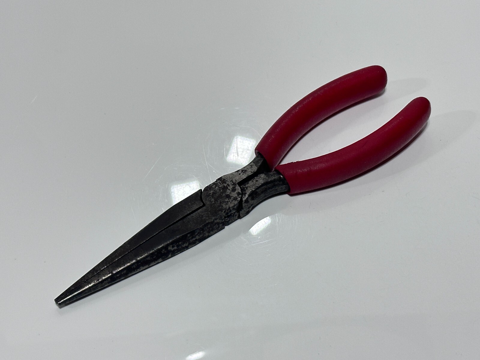 Snap-on Tools USA Talon Comfort Grip Needle Nose RED Handle Pliers