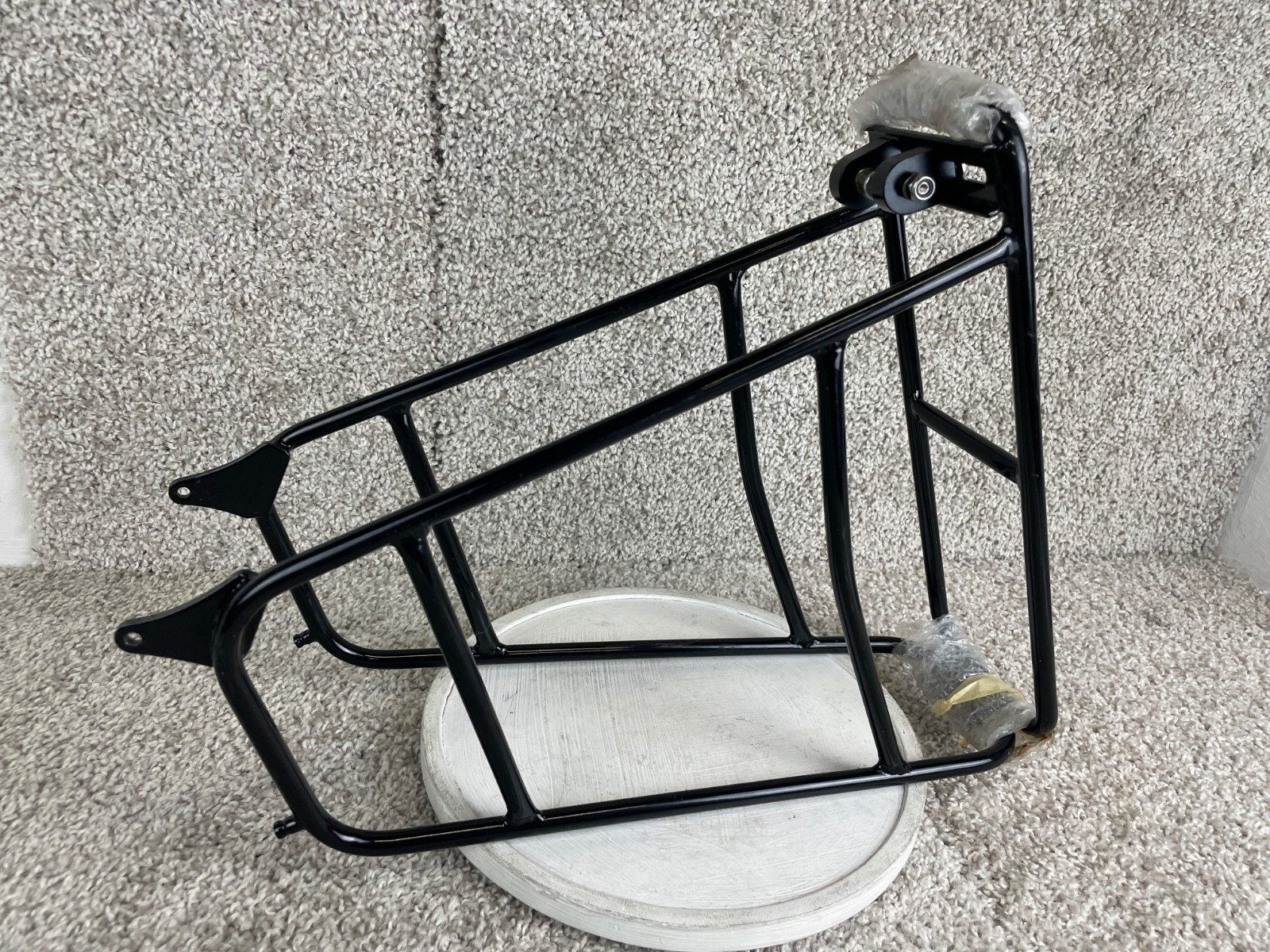 Rear Bicycle Cargo Rack Metal Luggage Carrier 25kg 55lbs Load Capacity Black