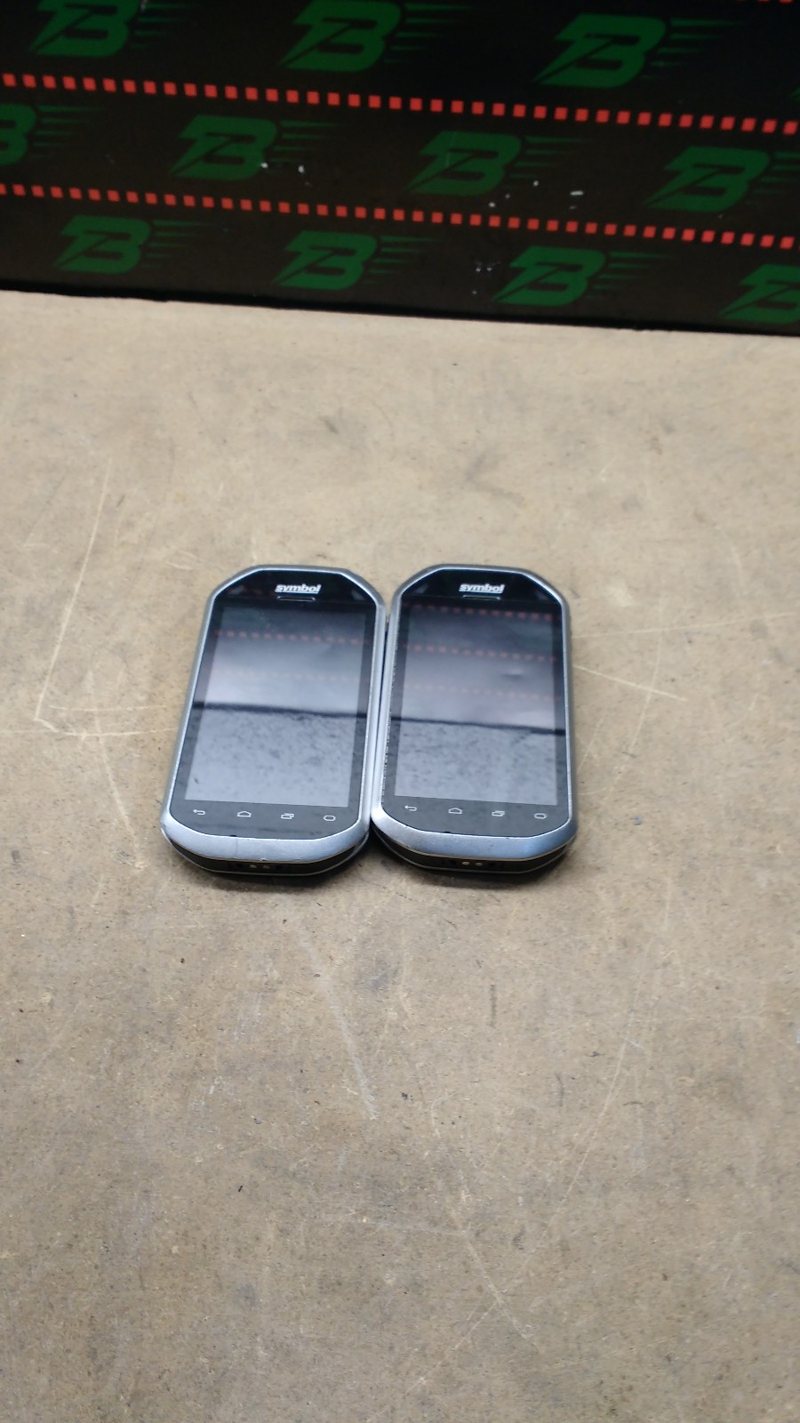 Lot of 2 Symbol Mc40n0 Barcode Scanner   MC40N0-HLK3R01 incomplete for parts