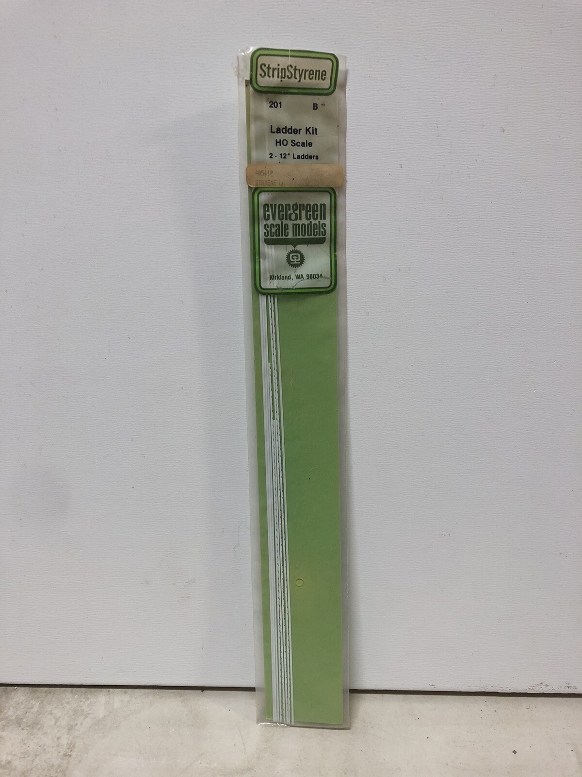 Evergreen Scale Models HO Scale 2-12" Ladders 201 B