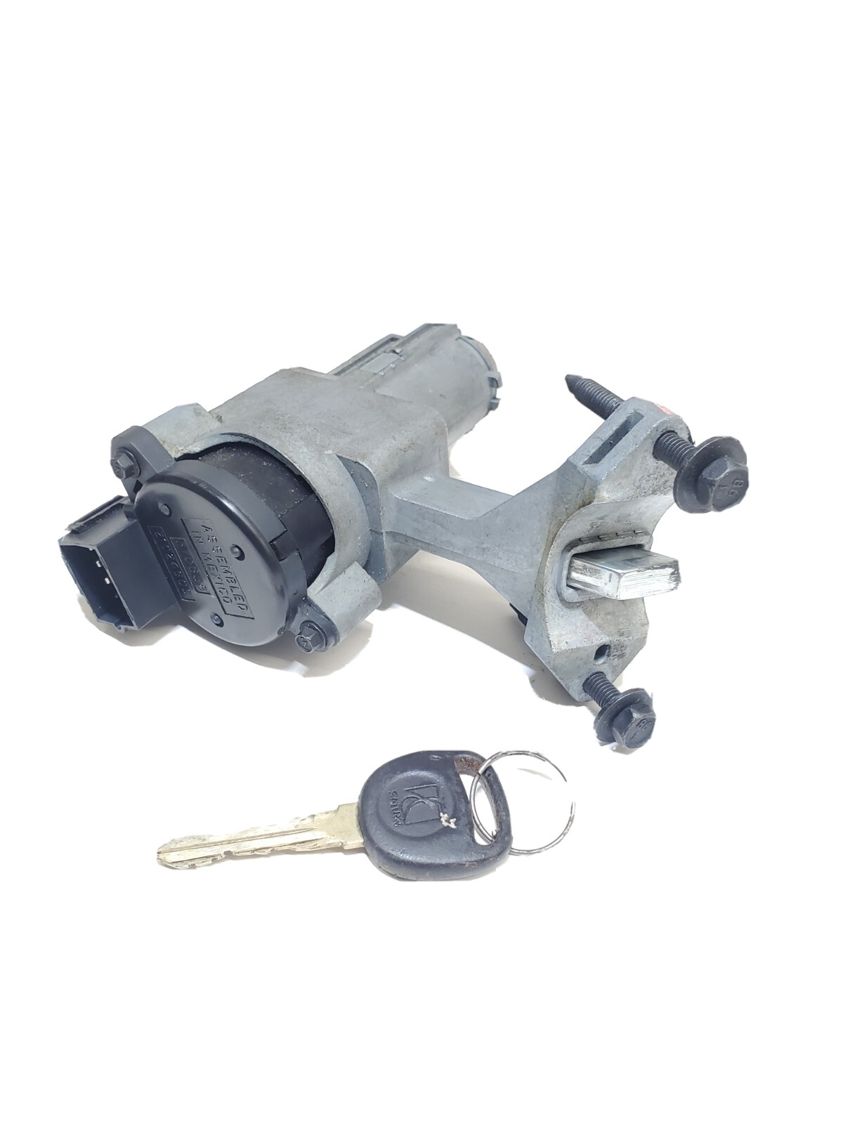 2002-2007 SATURN VUE IGNITION LOCK CYLINDER SWITCH ASSEMBLY WITH KEY ILA120