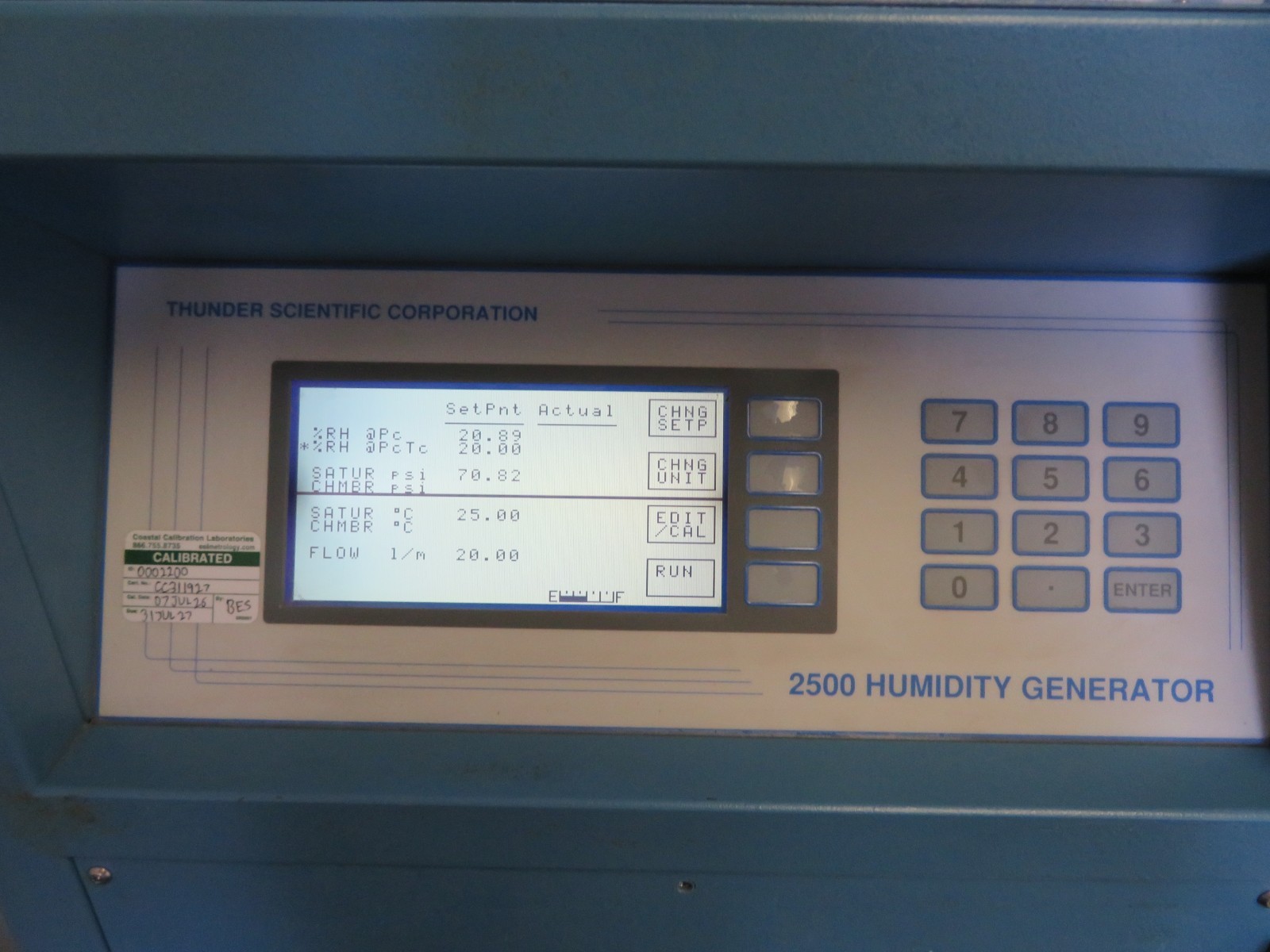 Thunder Scientific Model 2500 Benchtop “Two-Pressure” Humidity Generation System