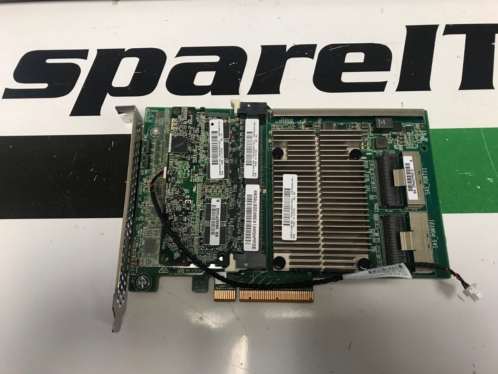 HP 761880-001 Smart Array P840 12Gb 2-Port SAS Cont 726899-001 784486-001 4GB