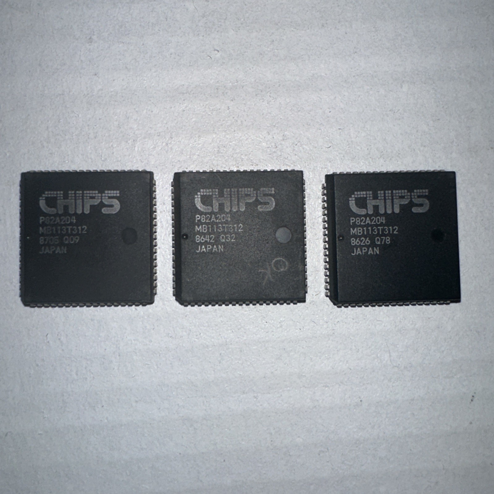 Chip P82A204 PC/AT Chipset IC, PLCC
