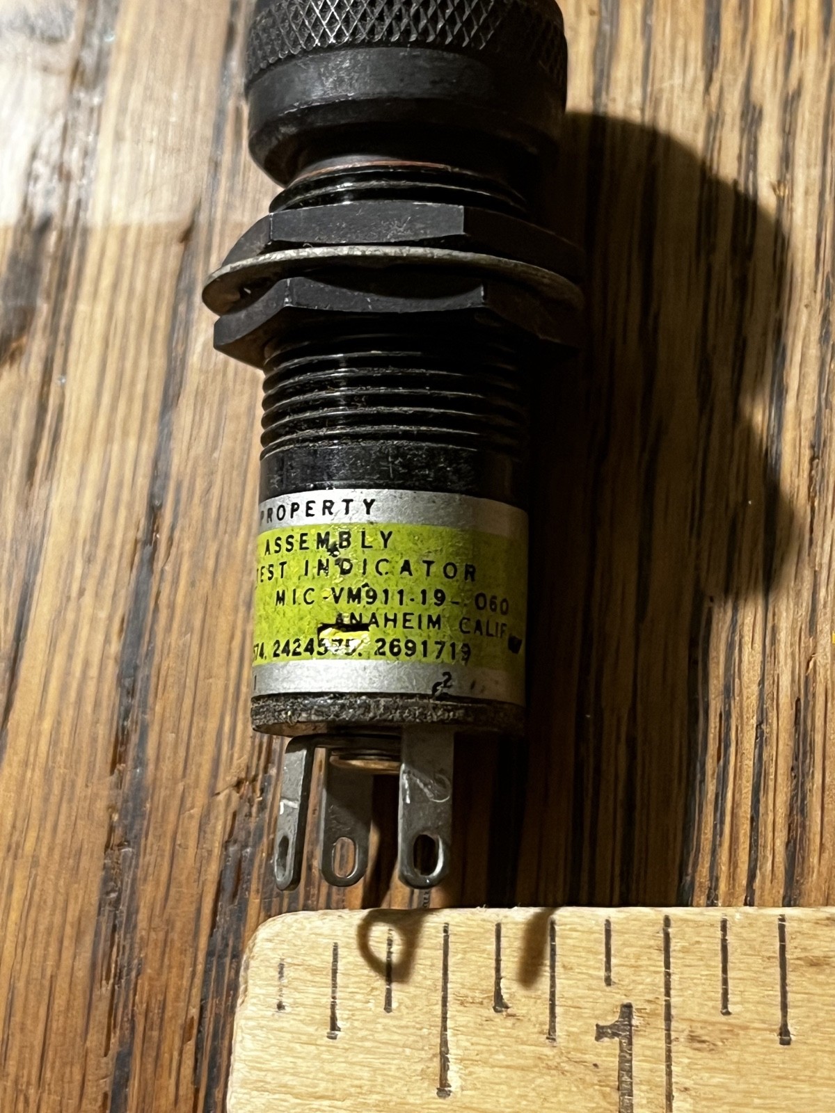 2 Green light assembly press to test indicator MIC VM911-19-060
