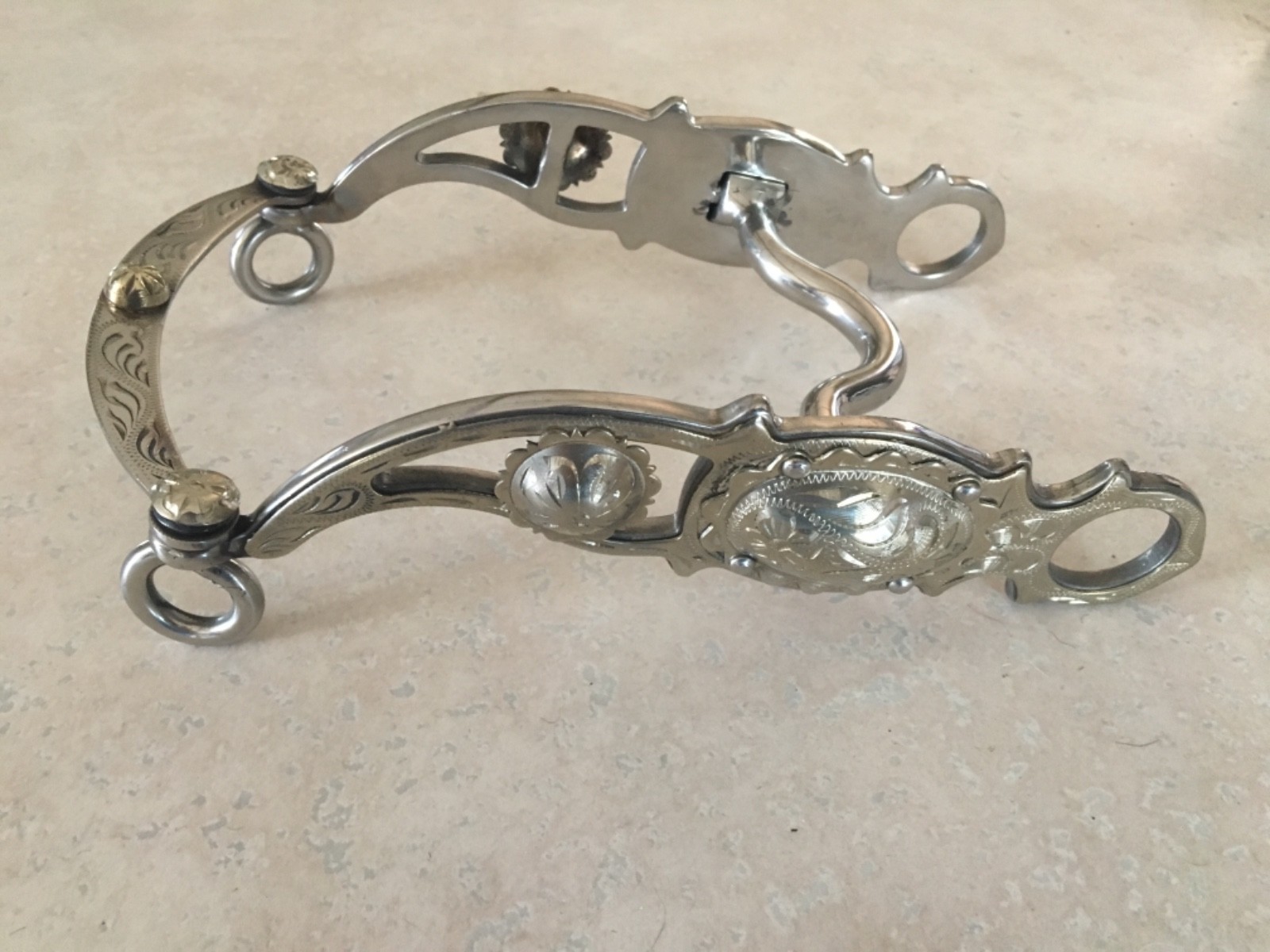 Showman 3.75” Stainless Steel Show Bit w Silver Engraved Conchos Pony Size 25153