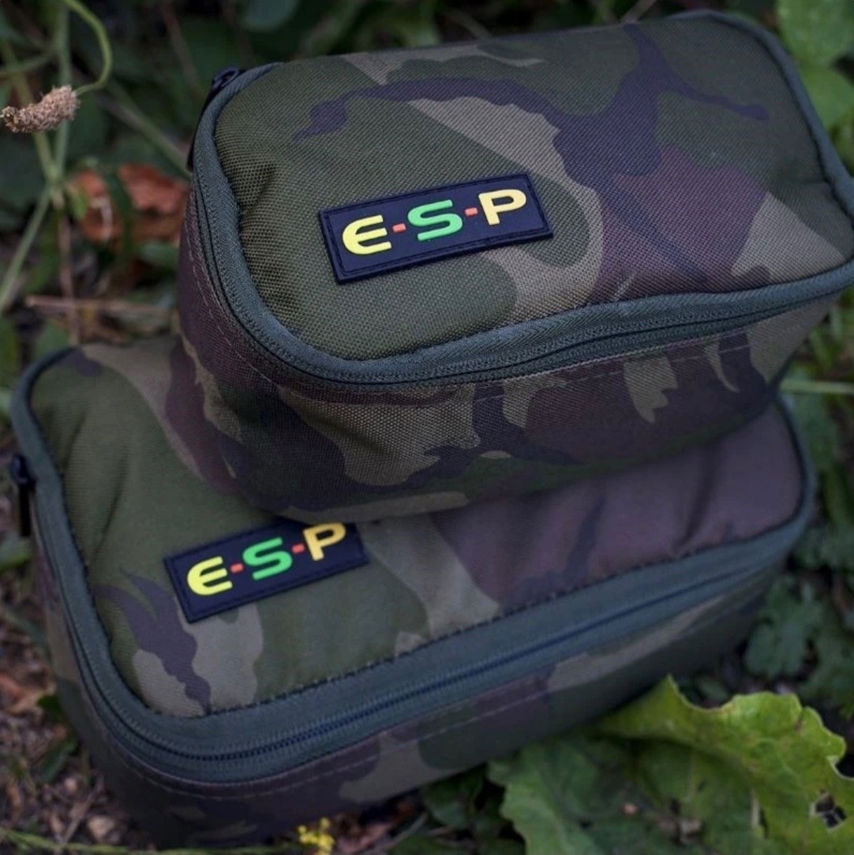 CARP COARSE FISHING TACKLE - ESP LUGGAGE, CAMO TACKLE CASE - SMALL