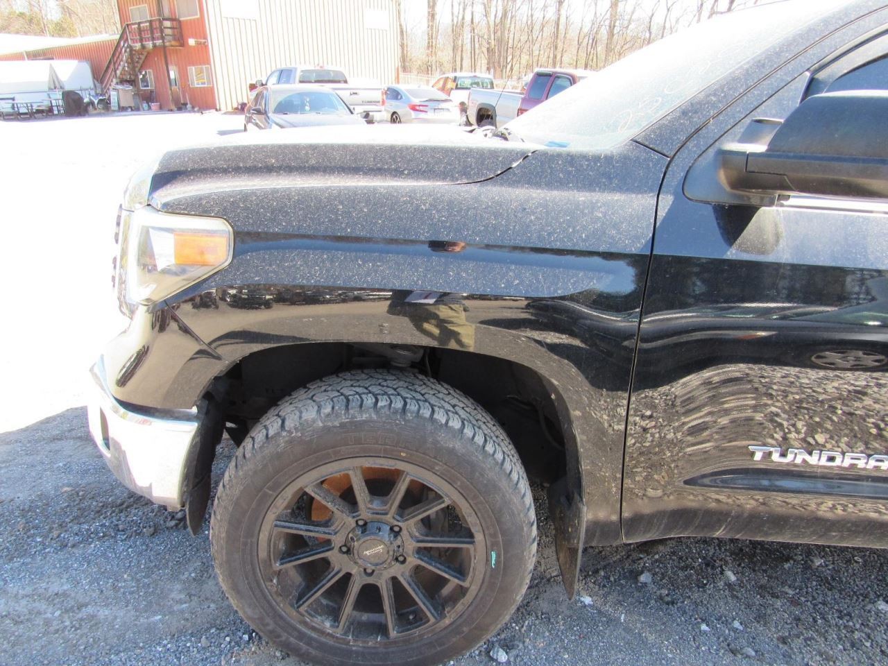 TUNDRA 2019 Glove Box 1031843