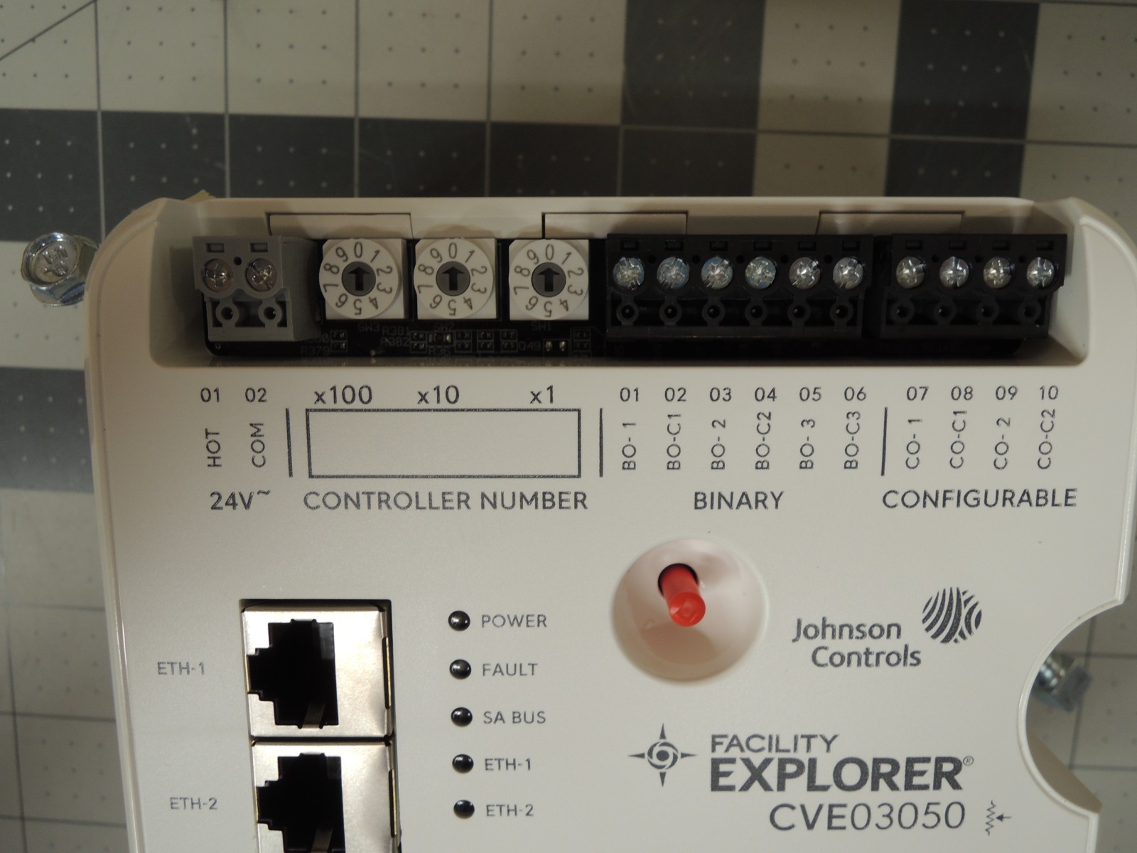 Johnson Controls F4-CVE03050-0P VAV Box Controller w/ Actuator & DPT Sensor