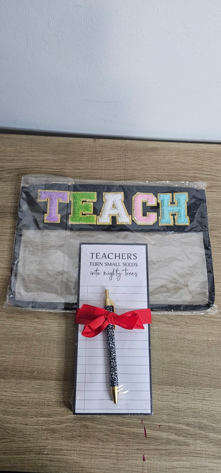 New Teacher Magnetic Notepad Set with Pen and Zippered Pouch Gifts