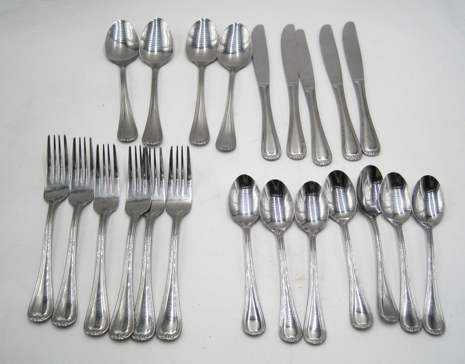 22 Pieces Cambridge CARLIE Stainless Flatware