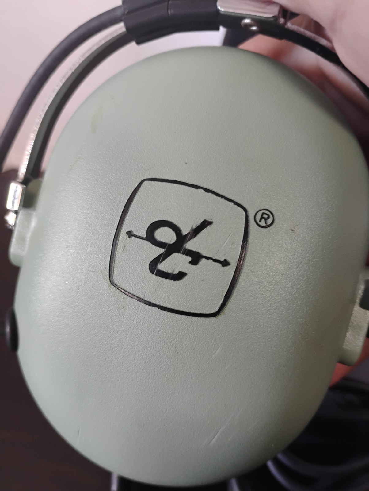 David Clark H10-13.4 Aviation Headset Missing Mic Cover Tested By Pilot
