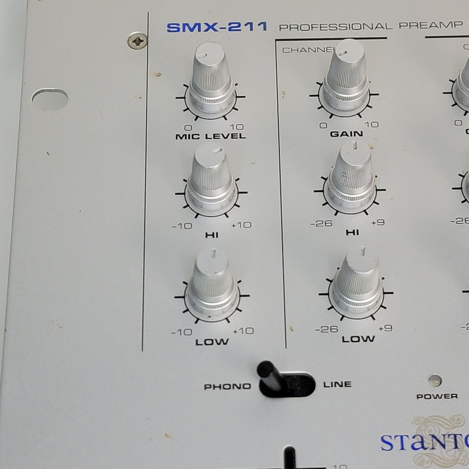 Stanton DJ SMX-211 Professional Preamp Mixer Tested