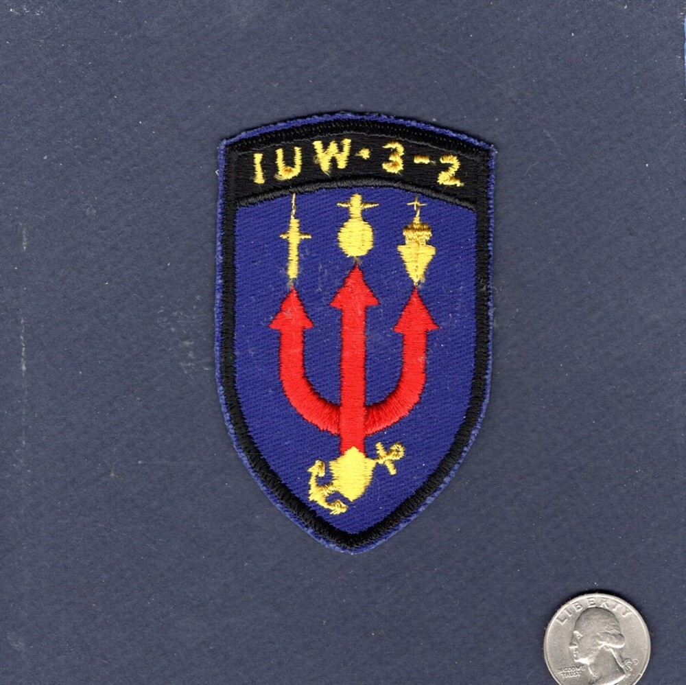Original 1970's IWU 3 - 2 Inshore Undersea Warfare Unit US Navy Squadron Patch