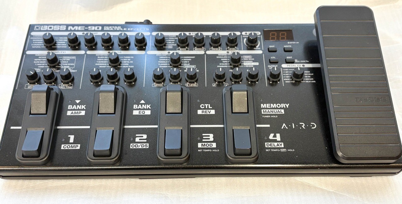 BOSS ME-90 Guitar Multi Effects Pedal Tested Working Japan