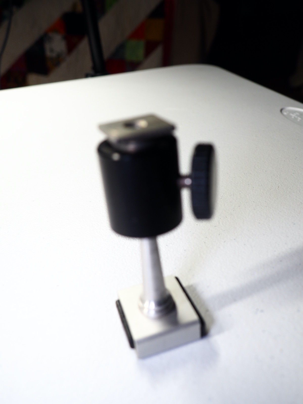 Ball and Socket Flash Lifter