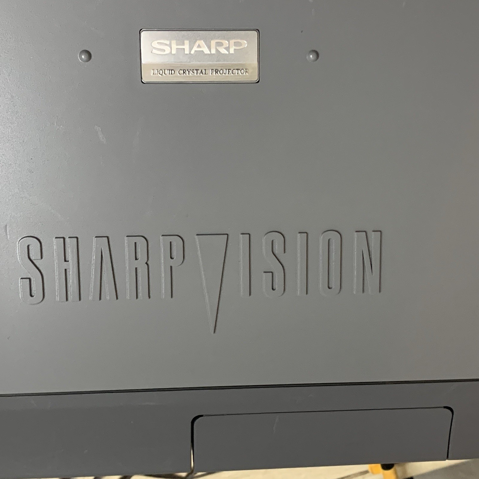 Vtg SHARP Vision LCD Conference/Home Projector XG-E69OU TESTED W/Case Cords DC
