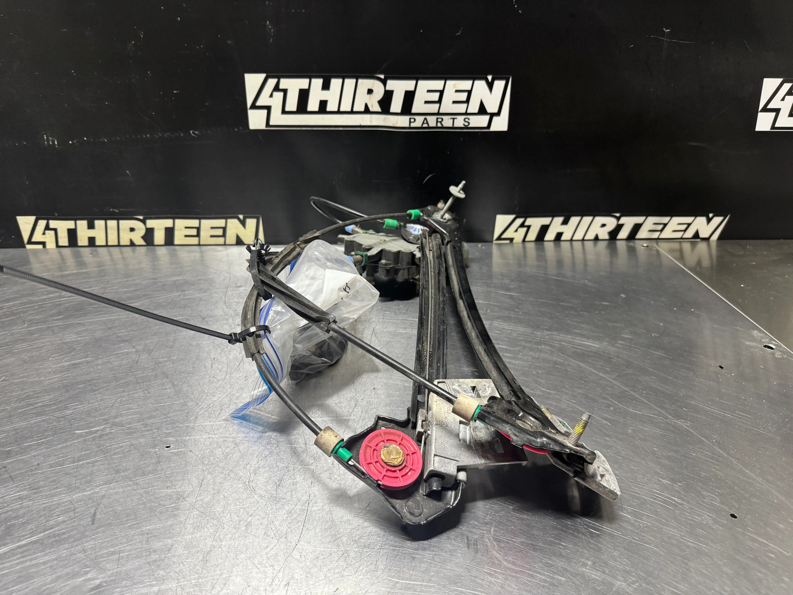 1997-2004 C5 CORVETTE DRIVER LH WINDOW MOTOR REGULATOR ASSEMBLY #N232
