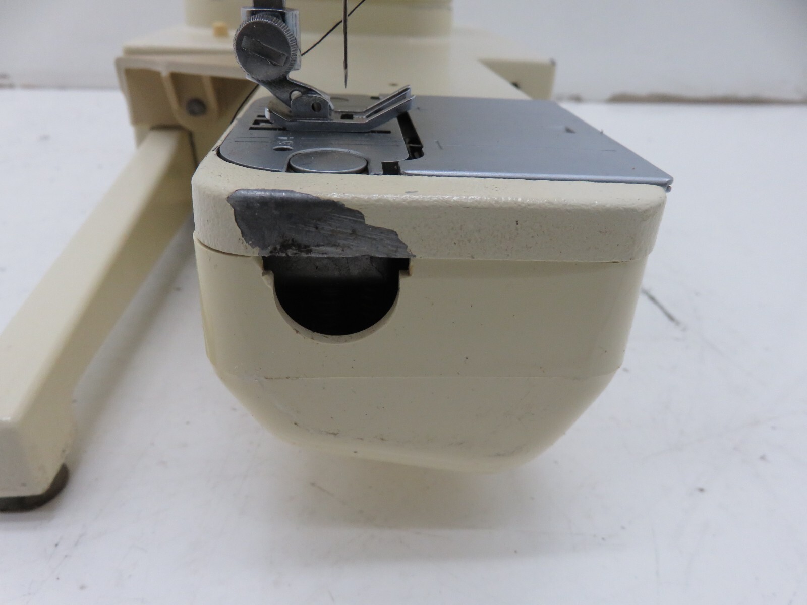SINGER Stylist 6548 Sewing Machine w/ Case - Untested As-is