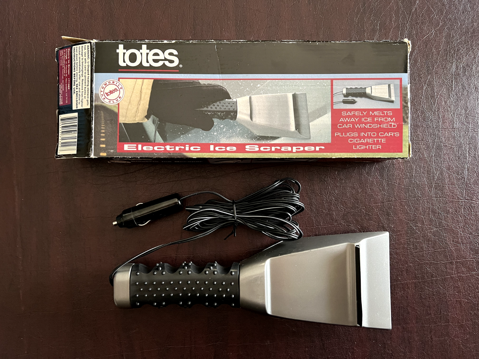 Totes Electric Ice Scraper 12v Heated Windshield Scraper Auto Squeegee LED Light