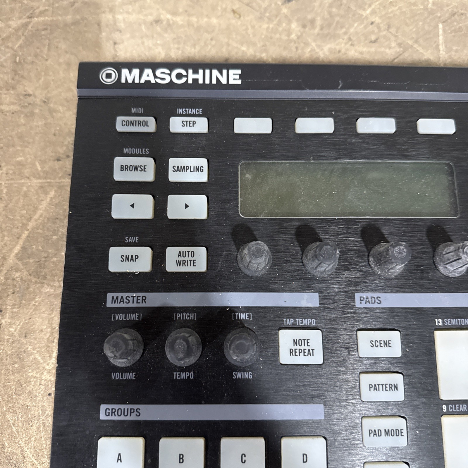 Native Instruments MASCHINE Controller