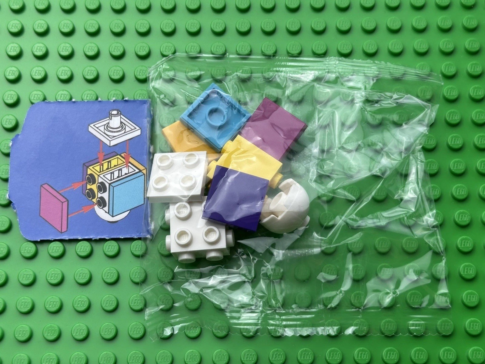 Lego Disney Frozen Advent 2025 (Day 21) Kitten And Tree