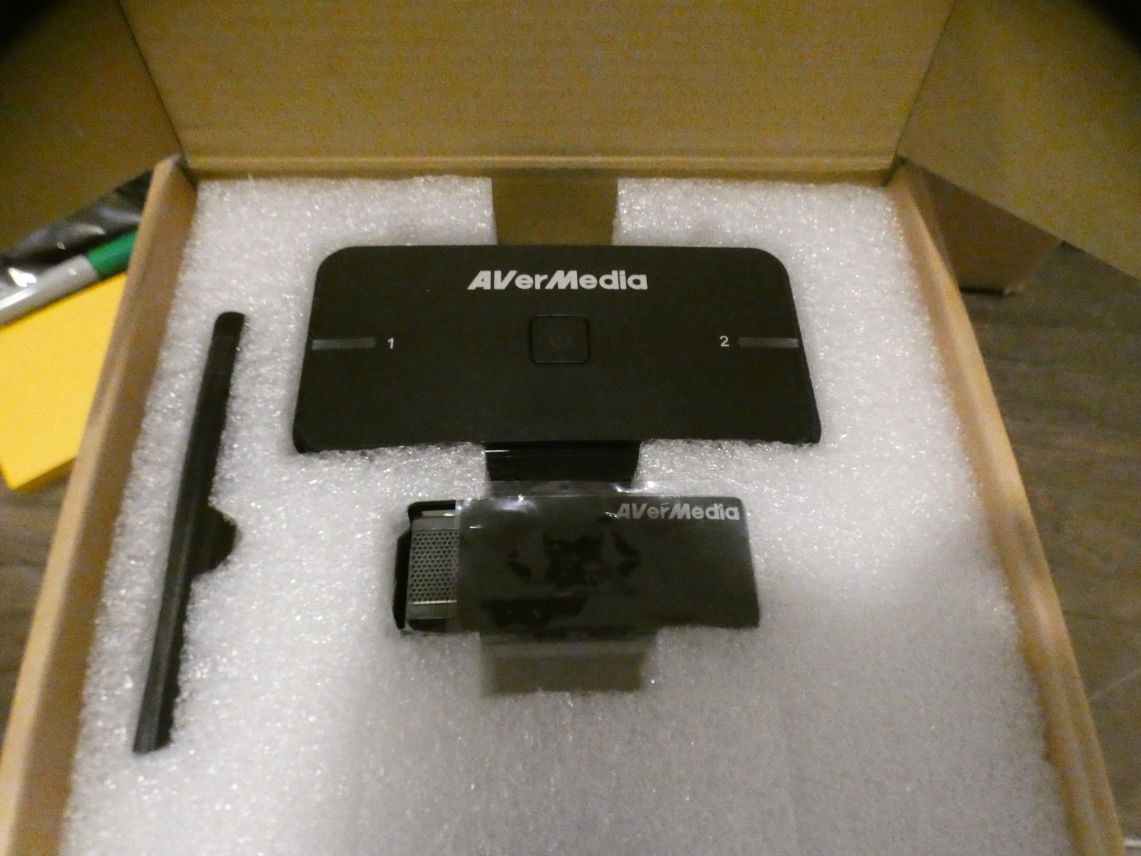 AverMedia Aver AW315S Wireless Teacher Microphone Set (Microphone & Receiver)
