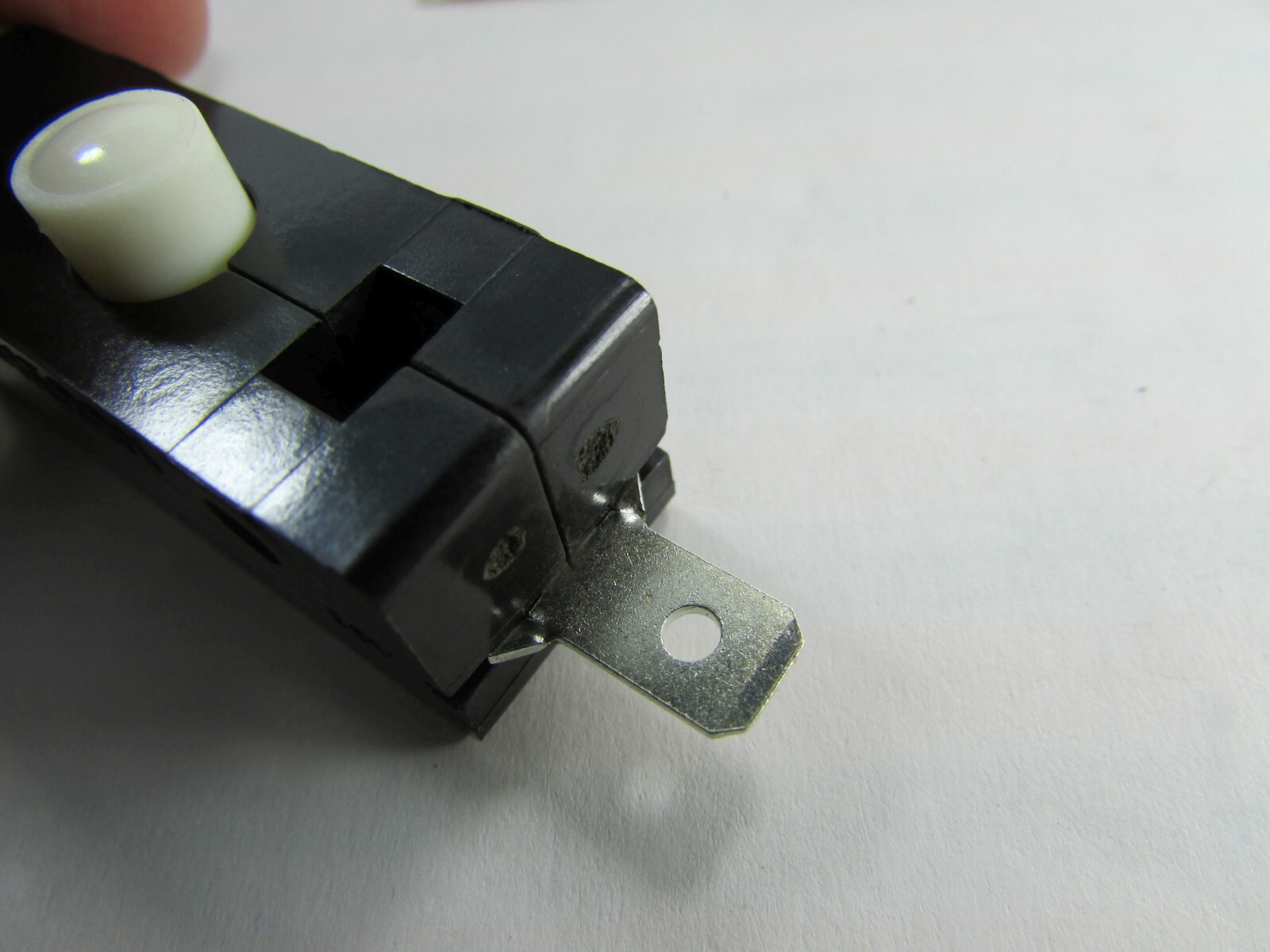 5 Cherry E13 15A Normally Open Snap Action Pushbutton Switch 125/250VAC E13-33EA