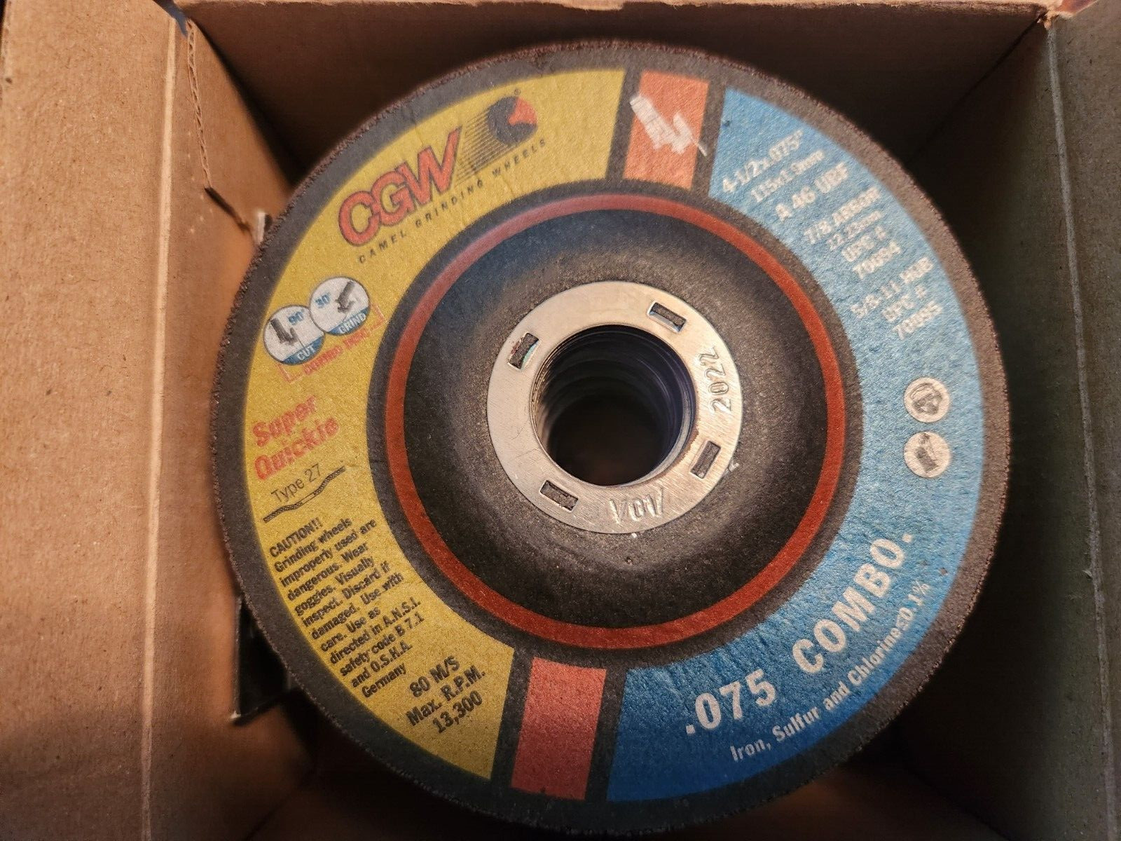 CGW Abrasives 70094 4 1/2"x.075 (5/64)"x7/8" TYPE 27, Cut/Grind Combo, Boxof25