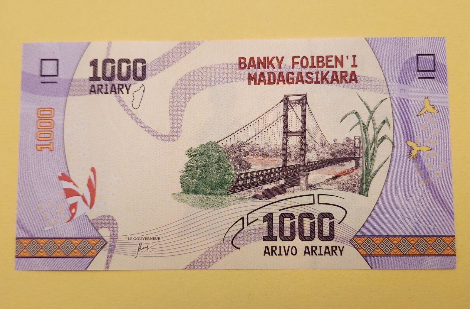 Madagascar banknote,  1000 Ariary,  2017  SN°- A53060744