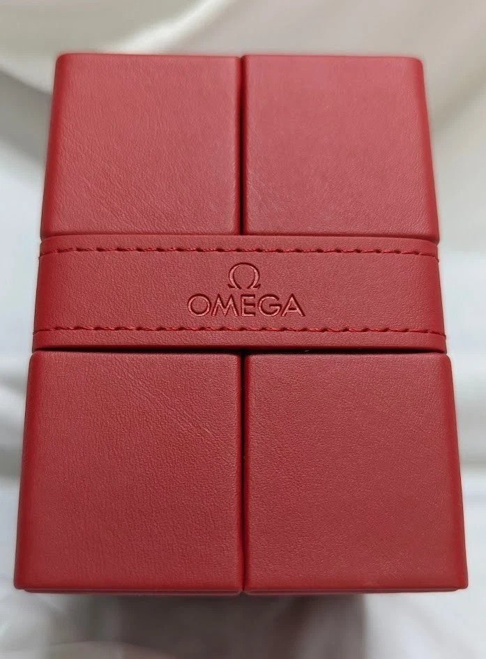 OMEGA Red Leather Watch Storage Travel Box with pillow