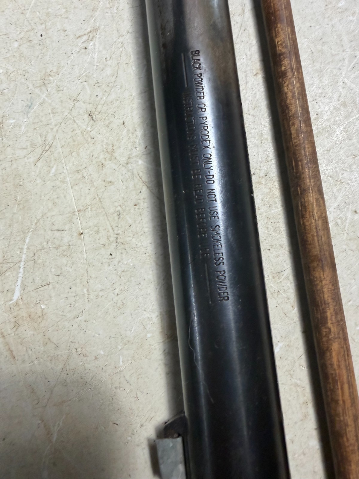 Thompson Center New Englander 54 Cal Muzzleloading Rifle Round Barrel