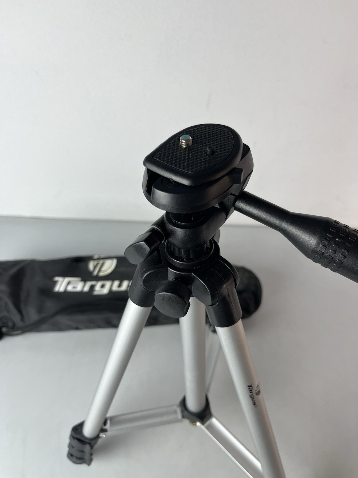 Targus Tripod w/ Bag
