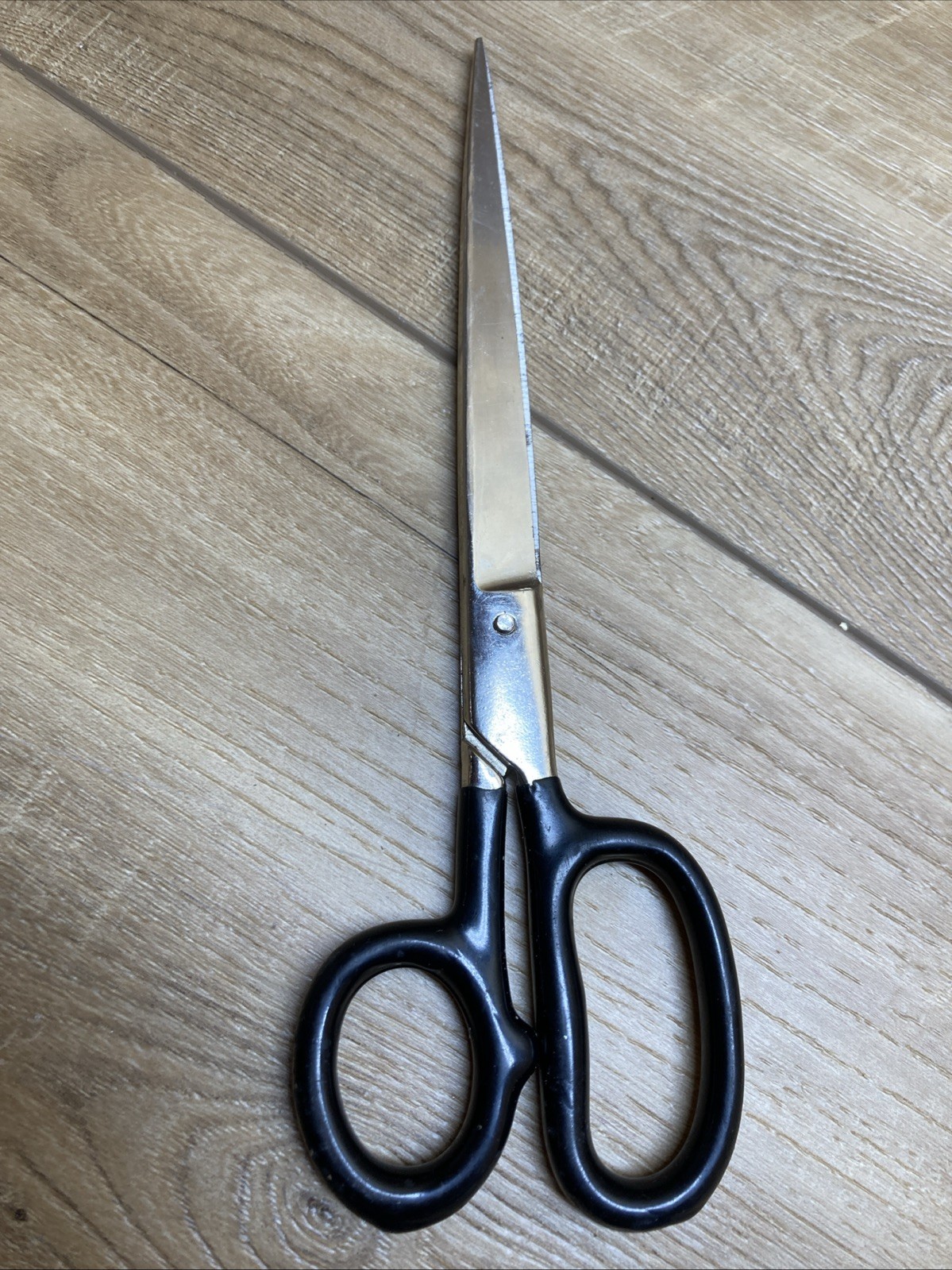 Vintage Compton USA Black Handled Sewing Scissors app. 9" total Length