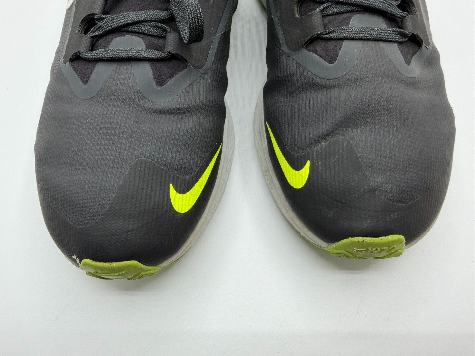 Nike Air Zoom Pegasus 39 Shield Mens Size 8 Black Green Running Shoes DO7625-002