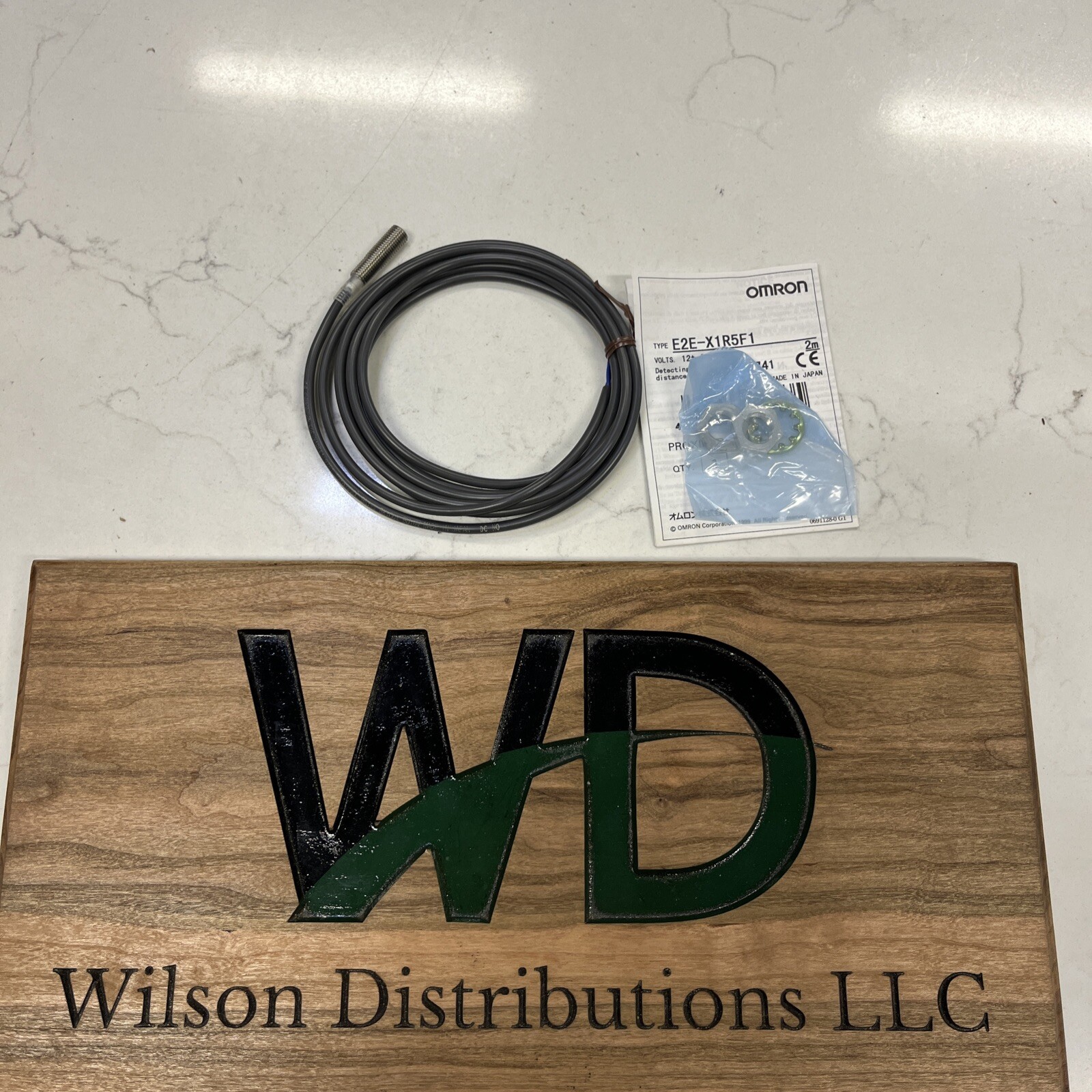 Omron E2E-X1R5F1 Proximity Switch
