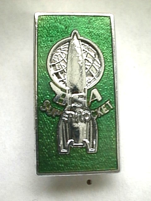 MOTORCYCLE PIN BADGE 'BSA SUPER ROCKET' GREEN MOTORBIKE LAPEL BADGE - BG68C