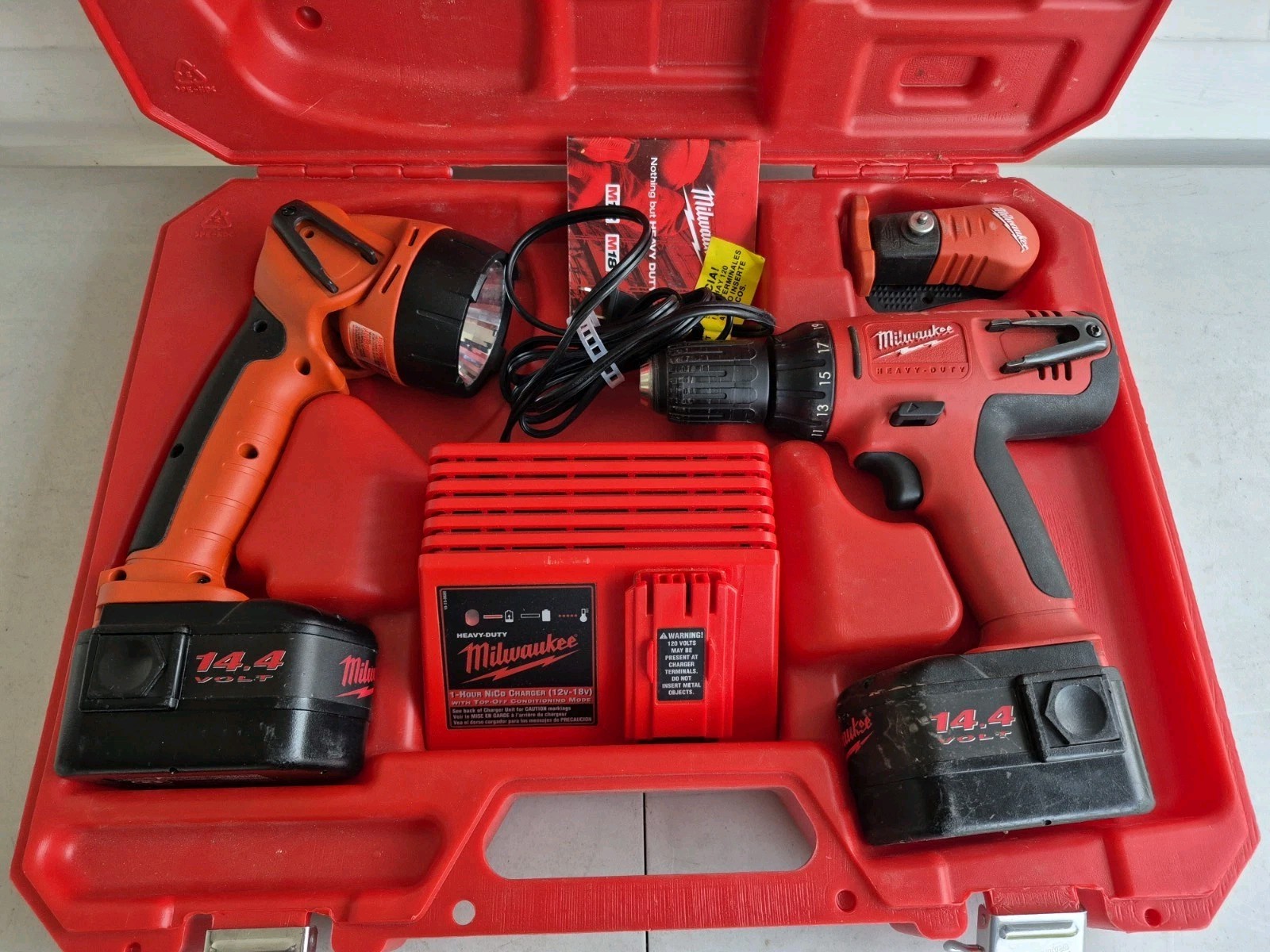 MILWAUKEE TOOLS DUO SET DRIVER DRILLS & 18 VOLT WORK LIGHT WITH MANUALS AND...