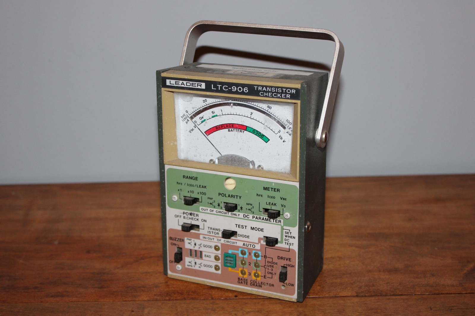 Leader  LTC-906 Transistor Checker "Reference Use Only"