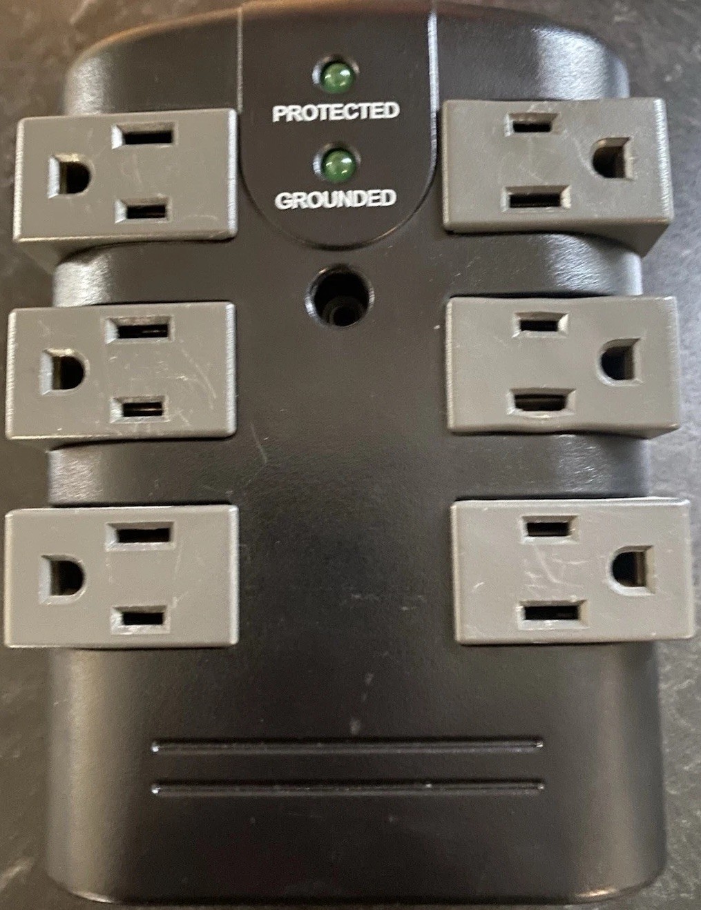 6 Outlet Pivot Plug Surge Protector