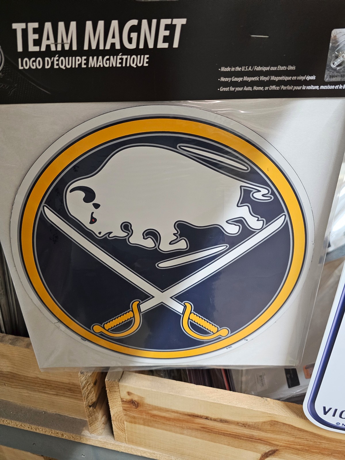 BUFFALO SABRES NHL HOCKEY MAGNET CAR OFFICE 12 Inch NEW
