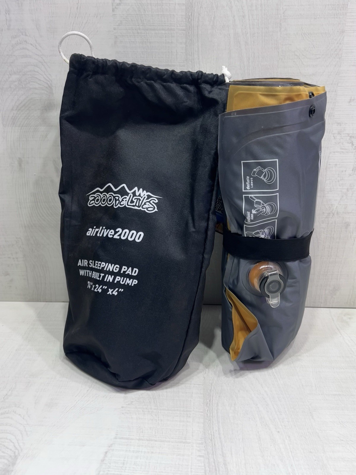 ZOOMBELIVES AIRLIVE 2000 AIR SLEEPING PAD WITH BUILT IN PUMP 74x24x4 NEW
