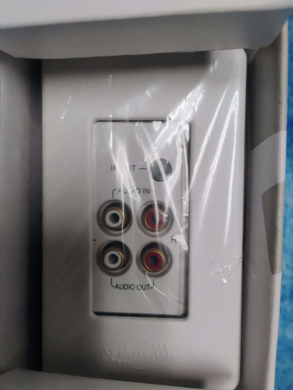 NetStreams NS-AP500 Audio Port Input and Output White Wall Plate