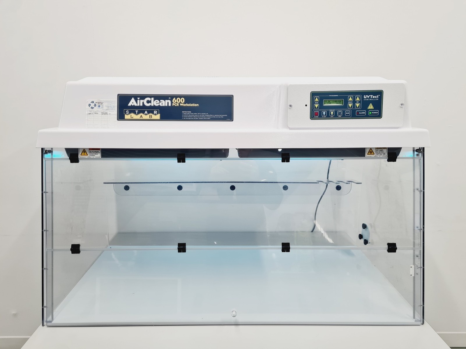 AirClean 600 AC648LFUVC-220 PCR Workstation Lab
