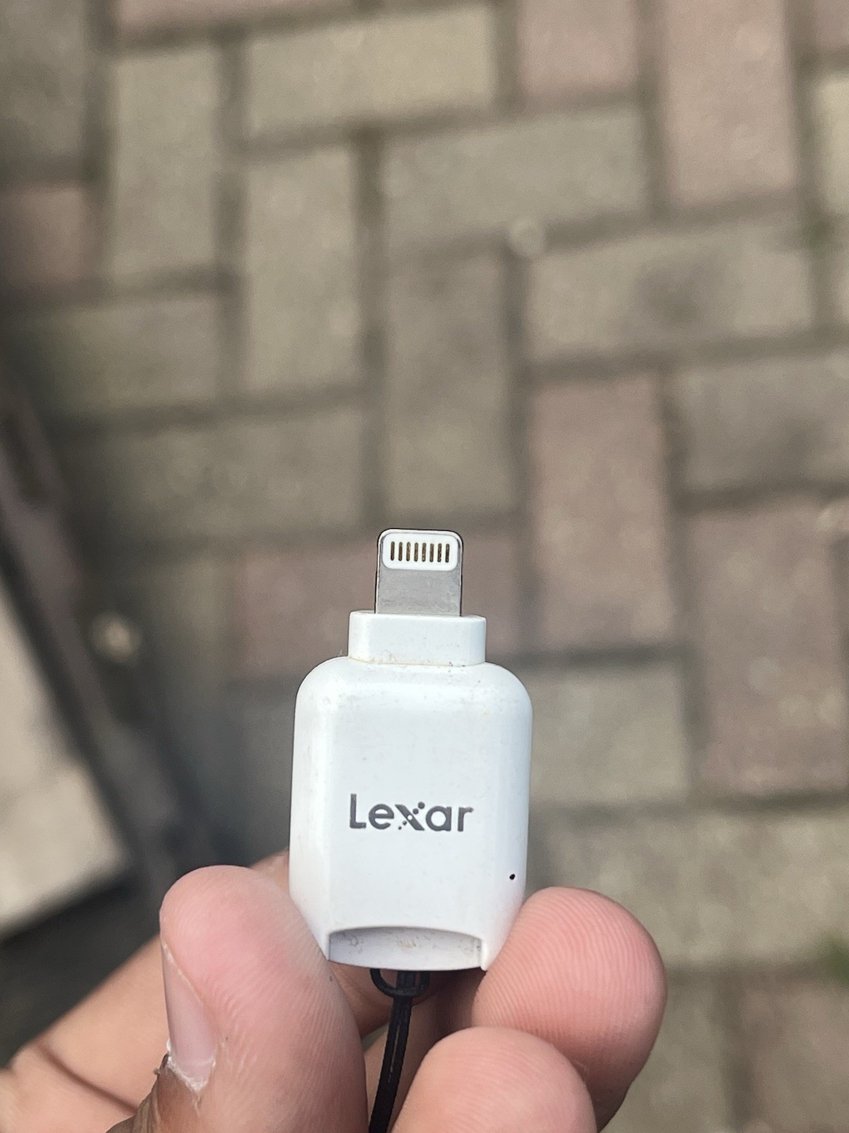 Lexar microSD Card Reader Adapter w/ Lightning Connector LMLRW200Q4
